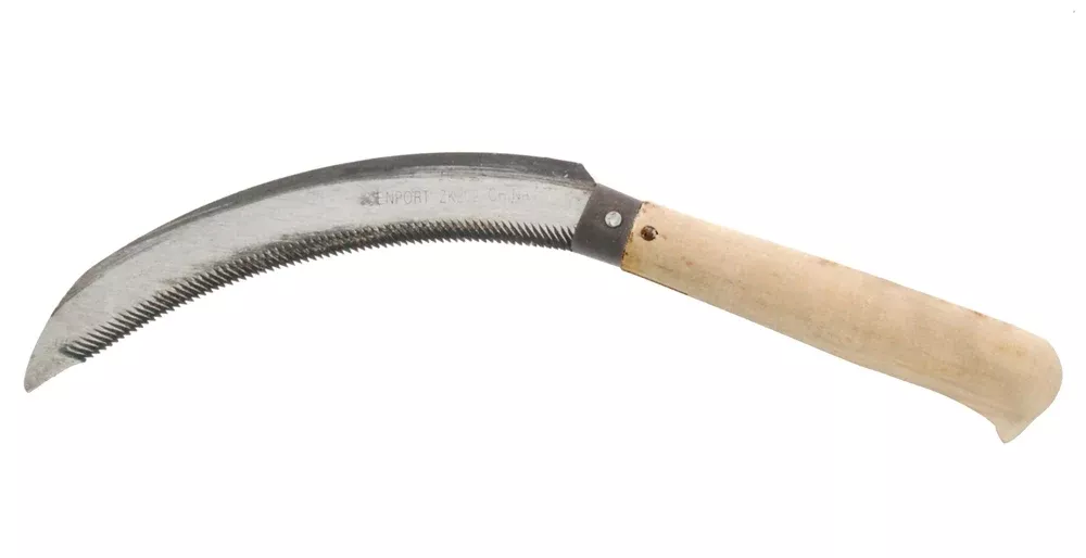 serrated-6-5-blade-notched-handle Serrated 6.5” blade, notched handle